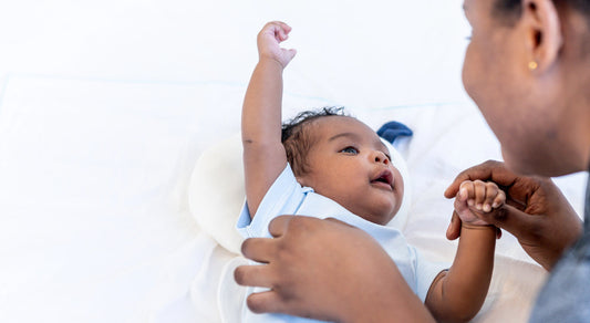 8 Engaging Wake Window Activities to Do with Your Newborn
