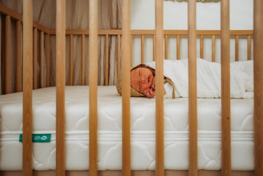a baby sleep training