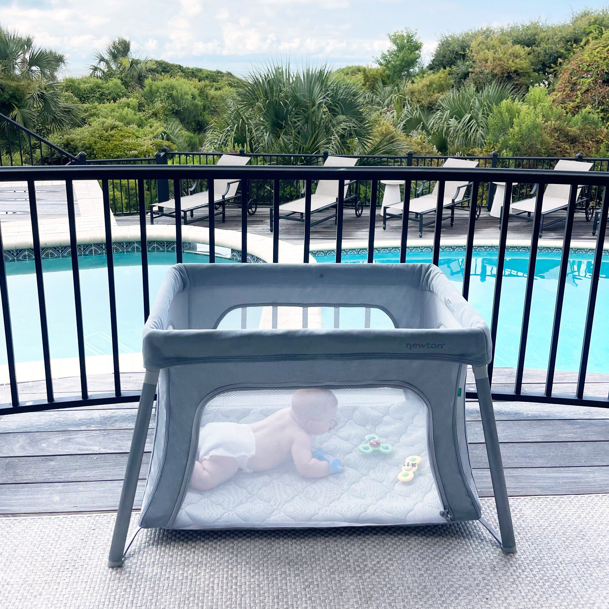Compact Travel Crib