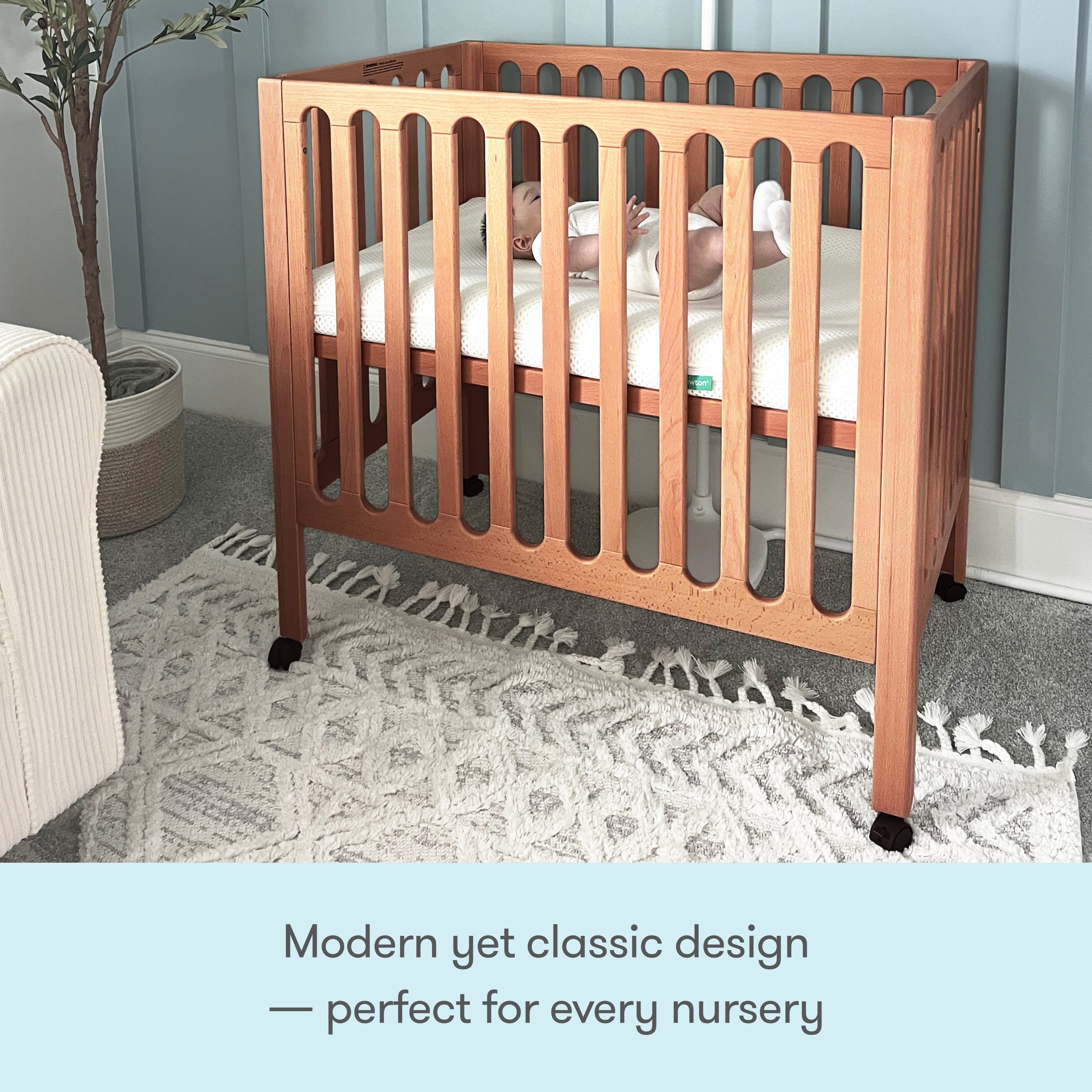 Newton Galileo Portable Mini Crib & Baby Mattress